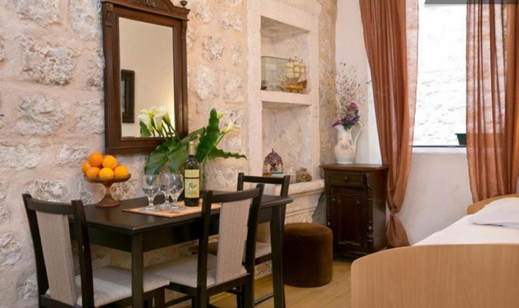 Old Town Budget Apartment Dubrovnik Exterior foto